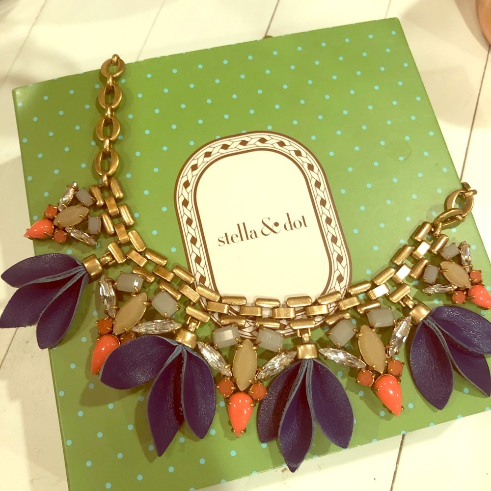 Stella & Dot Necklace